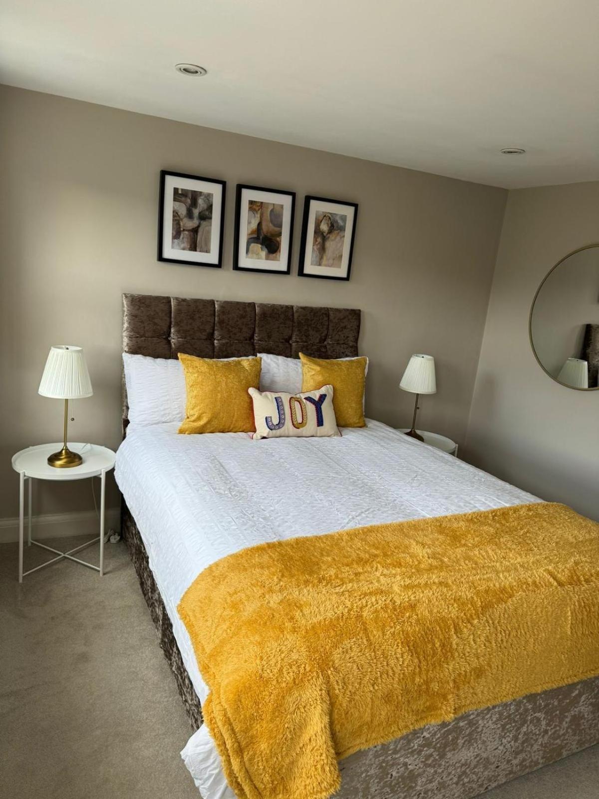 Brentford Guest Rooms Exterior foto